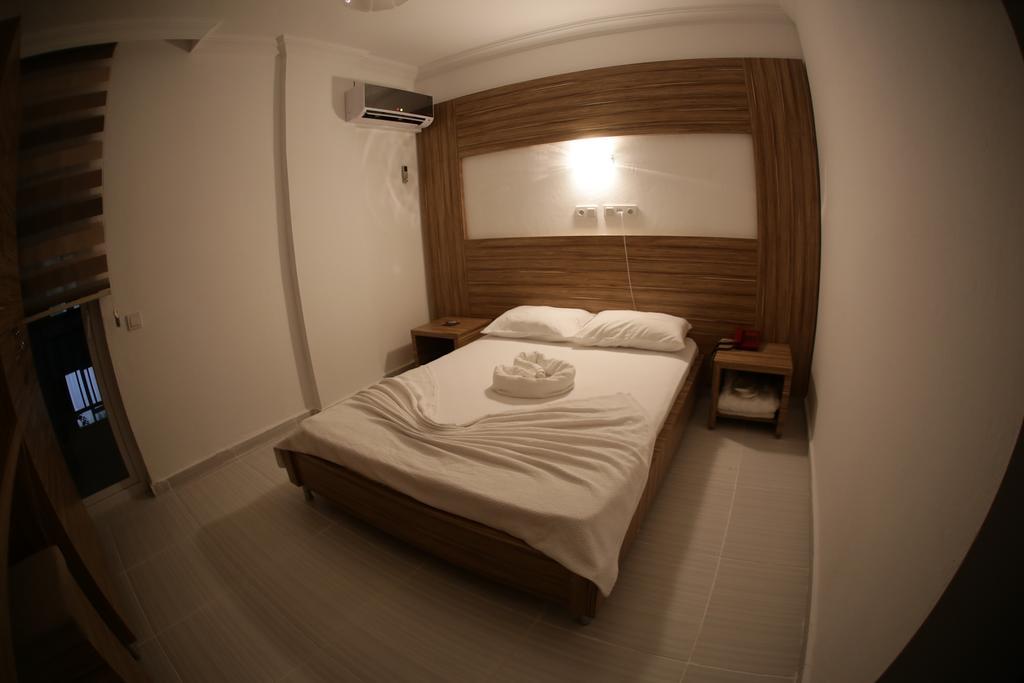 Araucaria Pension 안탈리아 객실 사진