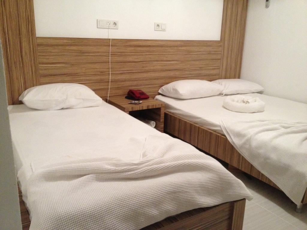Araucaria Pension 안탈리아 객실 사진